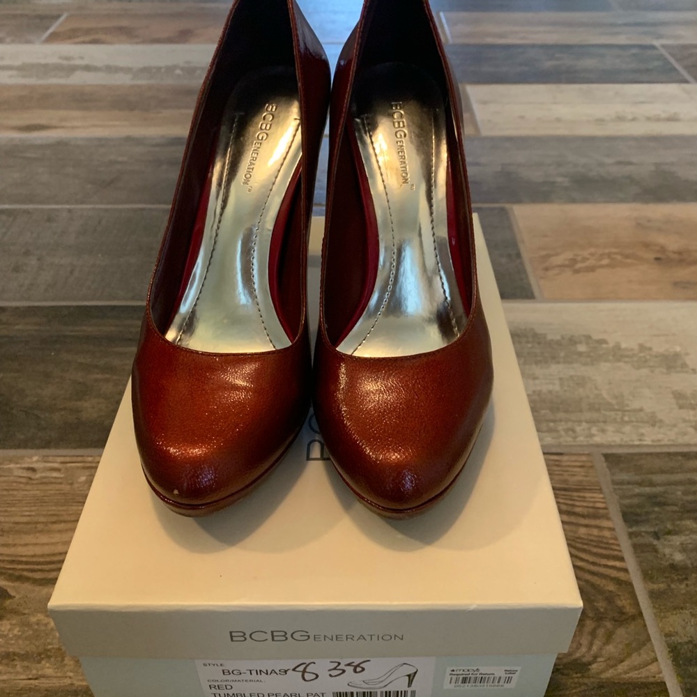 Bcbg red patent leather pumps